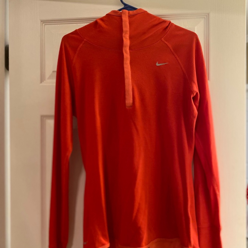 Nike performance pullover